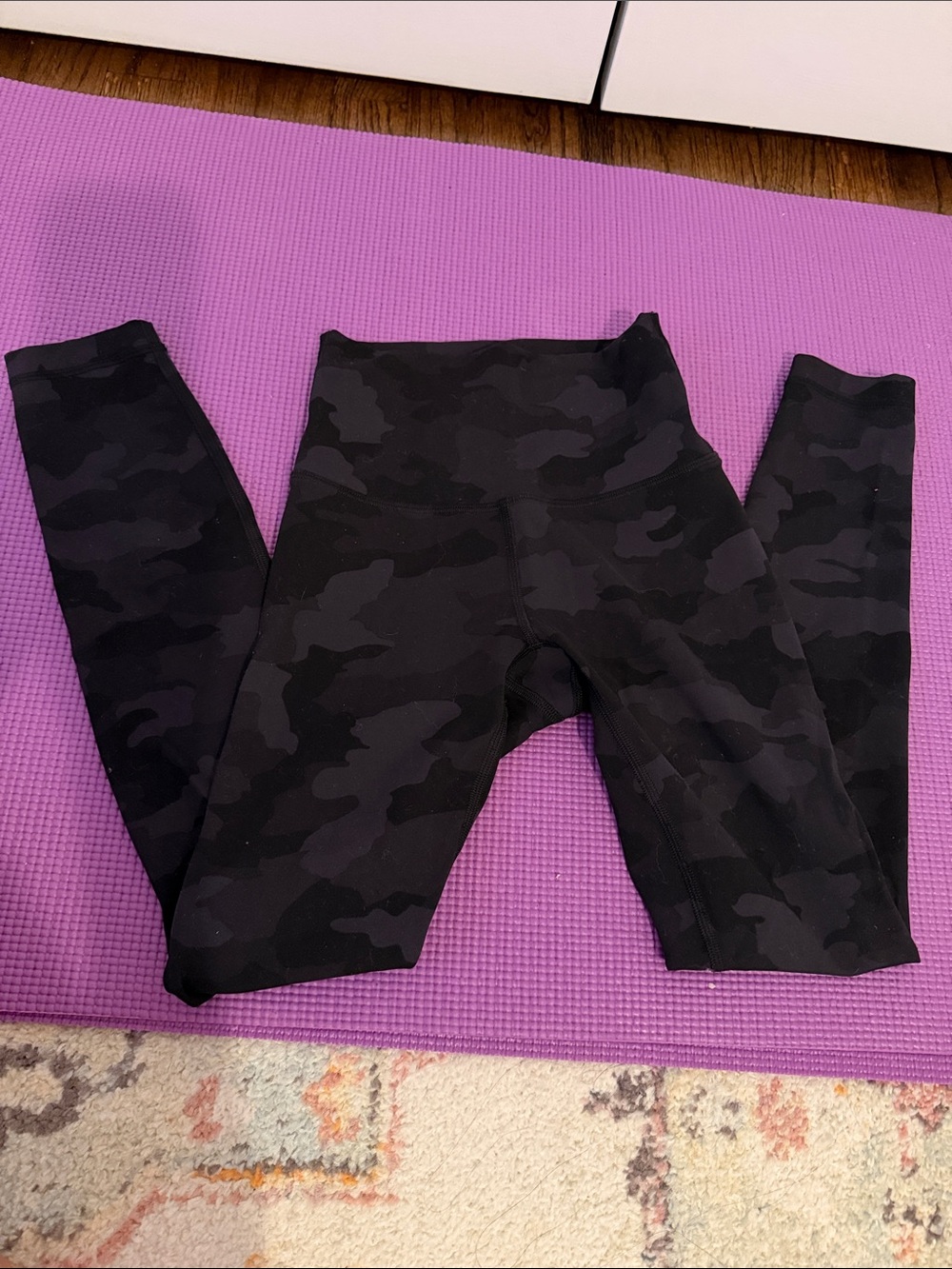 Lululemon Ankle Length Black Camo High-Waist Leggings